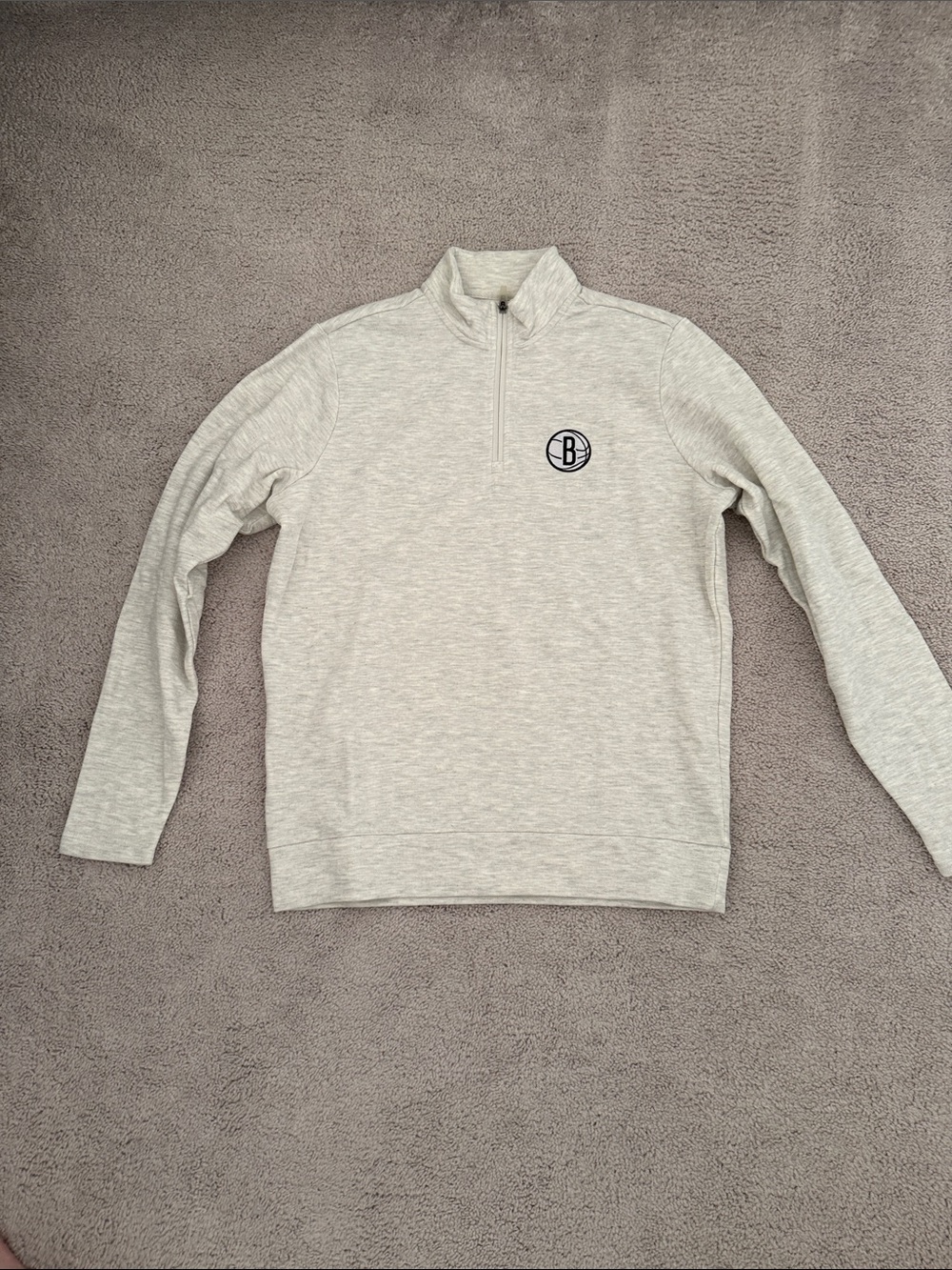 Brooklyn Nets Men's Quarter-Zip Sweatshirt in Light Heather Gray
